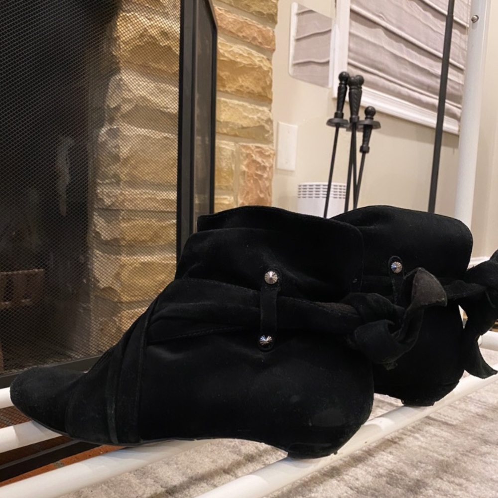 Boutique 9 booties